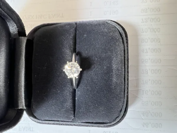 ダイヤモンドリング(指輪) pt900 0.7ct