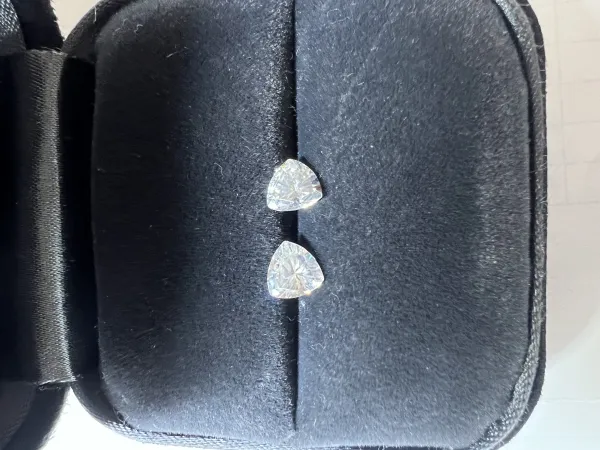 ダイヤモンドイヤリング/ピアス pt900 1ct