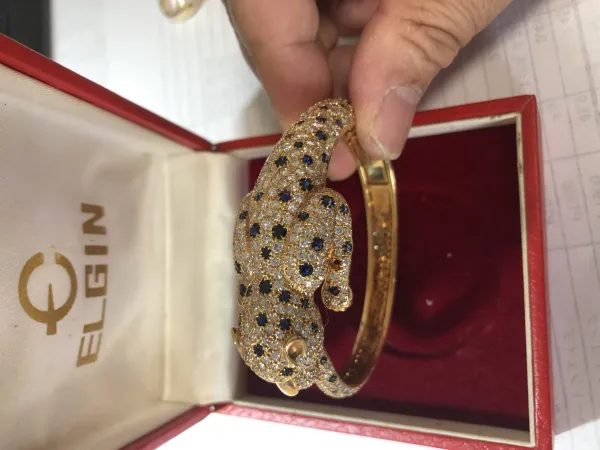 サファイアバングル 18k_サファイヤ_バングル