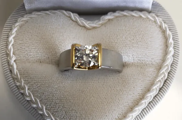 ダイヤモンドリング(指輪) k14 イエローダイヤ 1.32ct