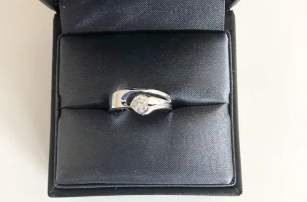 ダイヤモンドリング(指輪) k14 0.12ct