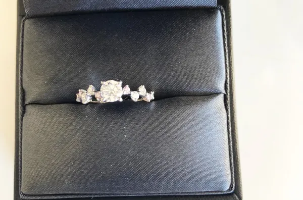 ダイヤモンドリング(指輪) 0.6ct