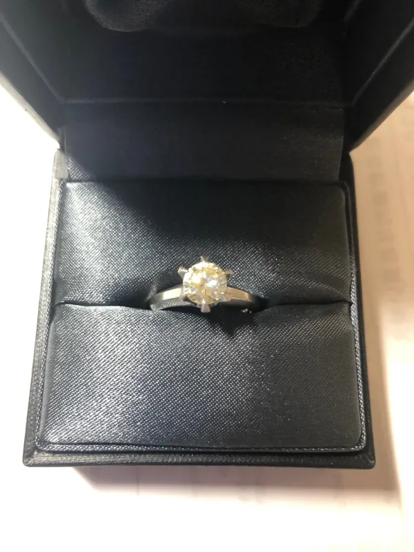 ダイヤモンドリング(指輪) 1.12ct