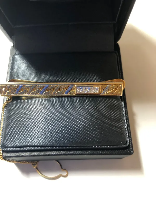ダイヤモンドネクタイピン 0.3ct