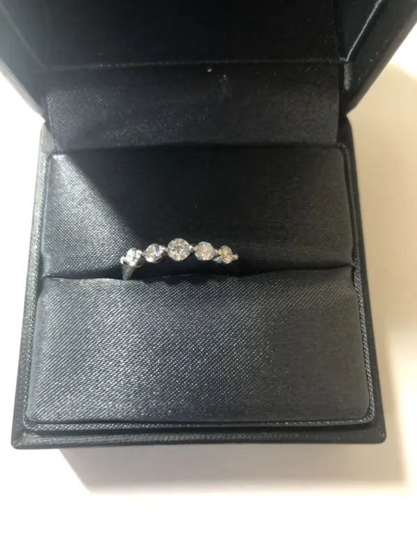 ダイヤモンドリング(指輪) 0.5ct