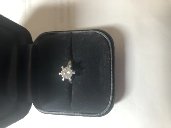 ダイヤモンドリング(指輪) pt900 0.7ct