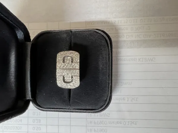 ダイヤモンドリング(指輪) 18k