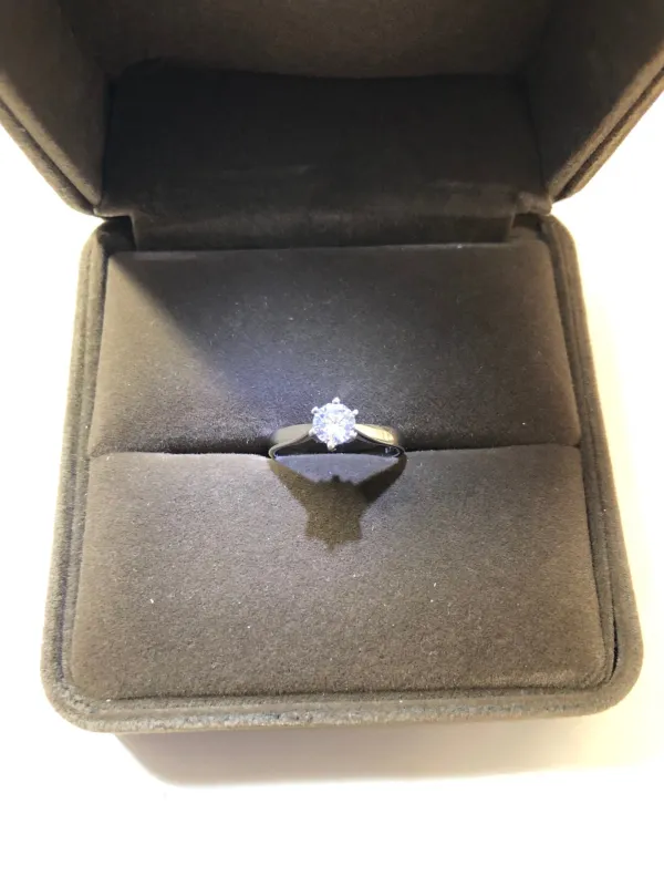 ダイヤモンドリング(指輪) k18 0.3ct