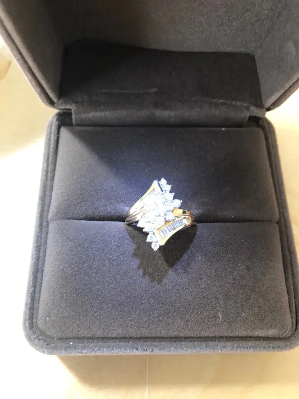 ダイヤモンドリング(指輪) 0.5ct