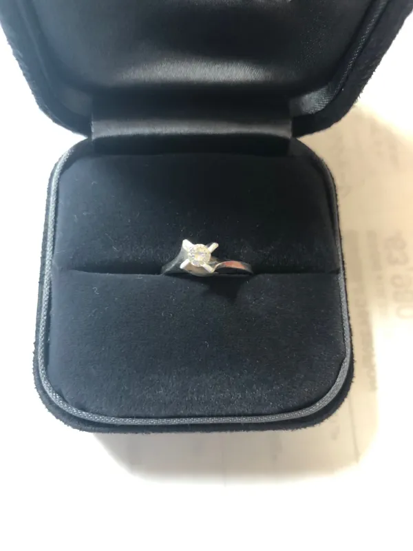 ダイヤモンドリング(指輪) 0.2ct