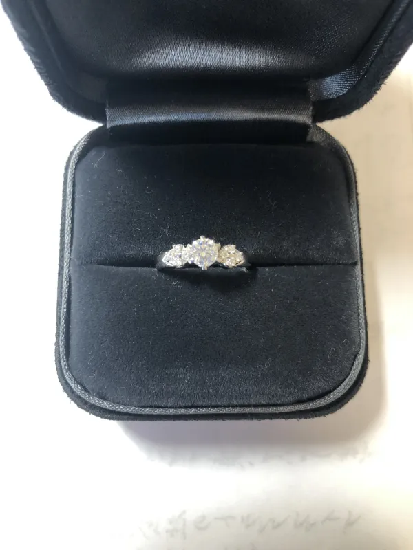 ダイヤモンドリング(指輪) pt900 0.4ct