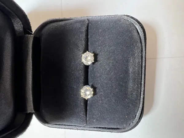 ダイヤモンドイヤリング/ピアス pt900