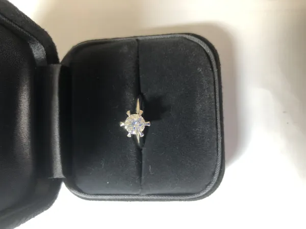 ダイヤモンドリング(指輪) pt900 0.7ct