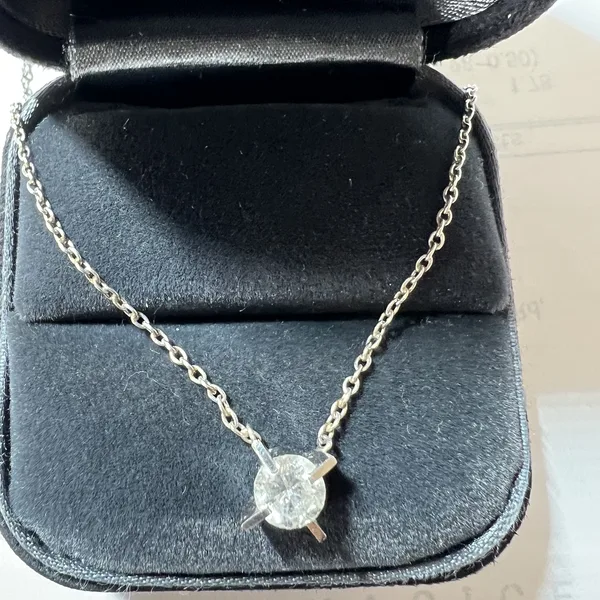 ダイヤモンドネックレス pt900 1ct