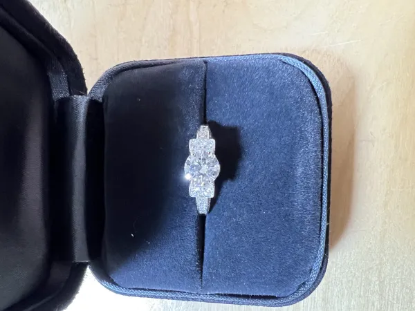 ダイヤモンドリング(指輪) pt900 0.7ct