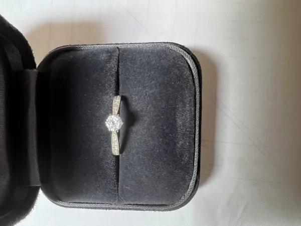 ダイヤモンドリング(指輪) pt900 0.3ct