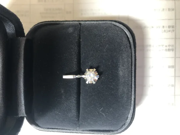 ダイヤモンドペンダント pt900 0.3ct