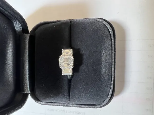 ダイヤモンドリング(指輪) 3ct