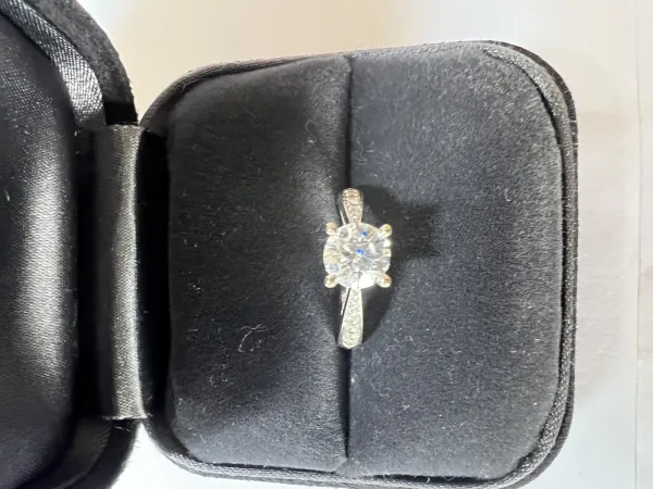 ダイヤモンドリング(指輪) pt900 0.7ct