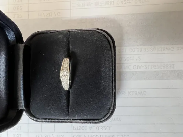 ダイヤモンドリング(指輪) pt900 0.3ct