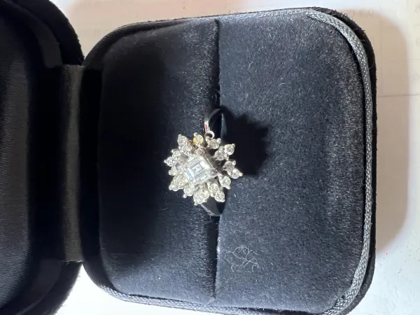ダイヤモンドリング(指輪) pt900 1.5ct