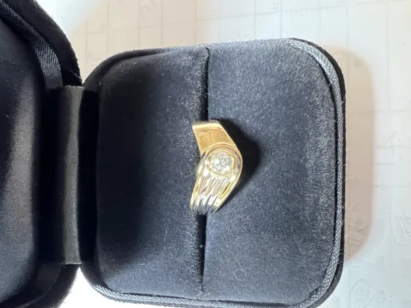 ダイヤモンドリング(指輪) 18k 0.3ct