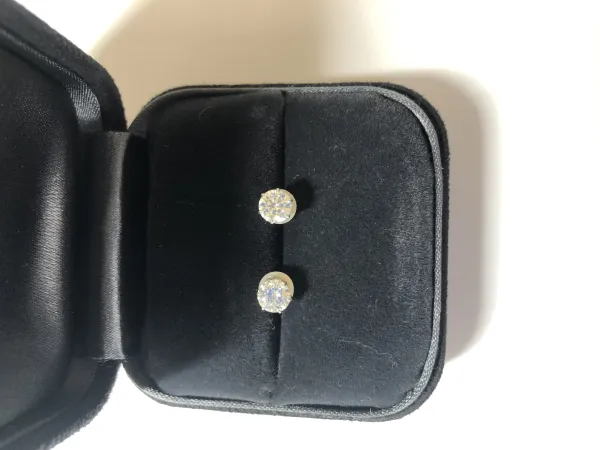 ダイヤモンドイヤリング/ピアス pt900 0.4ct